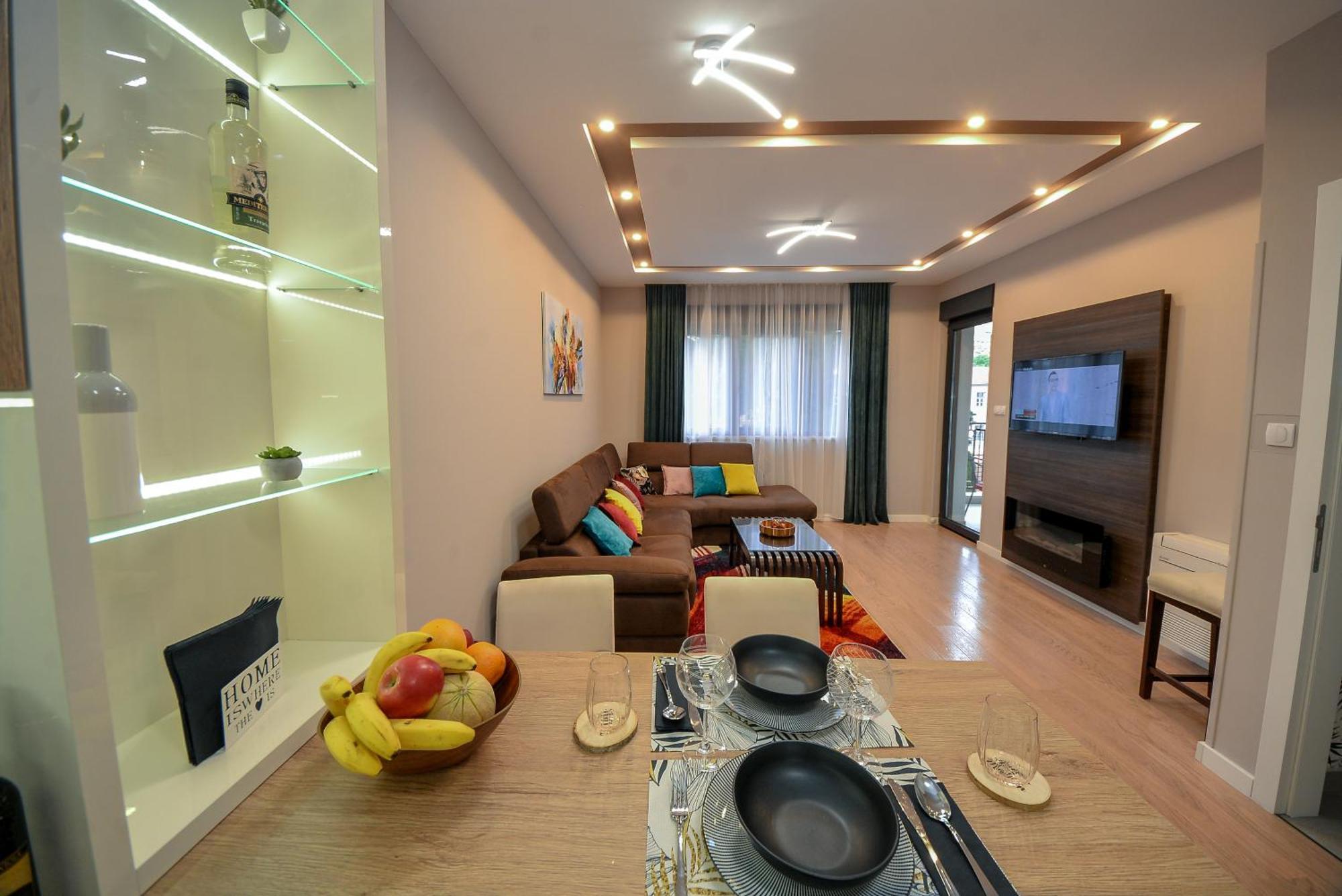 Pine 1 Apartment In The Center トレビニエ エクステリア 写真